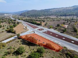 Balıkesir - Edremit Yolu Üzeri Satılık 1.462 M² Köşe Tarla