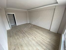 S.eyyübi Mahallesinde 2 Adet Satılık 2+1 Daireler