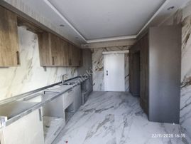 Burhan Kılınç’dan Acil Satılık 3+1 Site İçerisinde