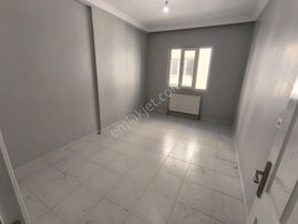 Maride Emlak'tan Merkezi Konumda Kiralık 3+1 Daire