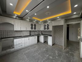 Burhan Kılınç’dan Acil Satılık 4+1 Sıfır Full Yapılı