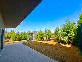 Myra Dan Başkarcıda Site İçerisinde Lüx Köşe Villa