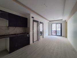 Ofis Salih Kaya Plazada 1+1 Fırsat Büro