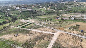 Akçaköyde Noter Satışlı Hobi Bahçesi 255 M2 Elektrik Su Menderes İzmir