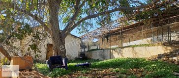 Güneş Gayrimenkul'den Köy İçi Evi Damı Bulunan 800m2 Çiftlik Evi