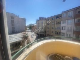 Reşitakif Paşa Caddesi Üzerinde Satılık 3+1 Daire