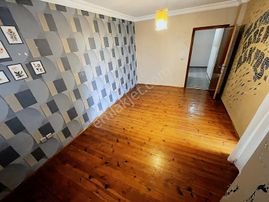 Çiğdem Mah Site İçinde Odtü Ve Taurus Avm Komşu Satılık Daire