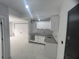 Recep Ümitten Sütlüce'de Üniversite Kapısına Çok Yakın Sıfır 1+1 Üniversite Dibinde Msnü19