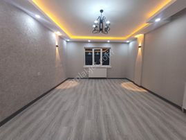 Sincan Plevne Mah.de Bosna Cadde Üzerinde Ultra Lüks Yapılı 3+1 Satılık Daire