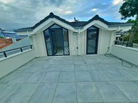 Uytundan Akçay Yenimahalle'de Denize 200 Metre Satılık 3+1 Villa