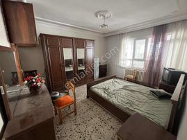 ****ilke Emlaktan****yenişehir Mah Arakat Eşyalı 3+1 Daire