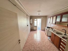 Gata Şehir Hast. Yakını Yunus Emre Cad. Üstü 3+1 Ön Cephe