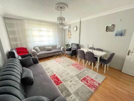 Mertcan'dan Çamçeşme Mah.caddeye 1dk 27m2 Arsa Tapulu 3+1 Daire