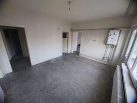 Global'den Çarşı İçi Adliye Yanında Kiralık Uygun Fiyata 3+1 Daire