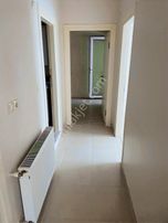 K Terminale Giderken 2 Katlının 1 Katı Çarşıya Yürüme Mesafe