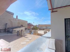 Bilginoğlu Emlak'tan Muradiye De Cadde Üzerinde Eşyalı 2+1 Daire