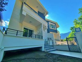 Uytundan Gürede Bahçe Kullanımlı Satılık Lüx 1+1 Daire