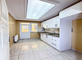 Sima Yapı'da Ana Caddeye 4dk Balkonlu 2+1 Arakat Daire!