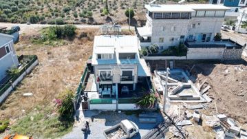 Didim Hisar Da Satılık Villa 3+1 2 Banyolu Ayrı Mutfaklı Havuzlu