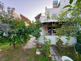 Alanya'da Denize 350 Mt. Mesafede 2+1 Bahçeli Satılık Villa