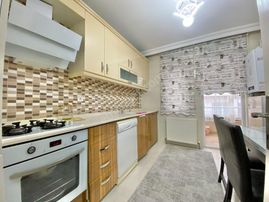 Kalecik Emlak'tan Merkezi Lokasyonda Parka Cephe 1.kat 3+1