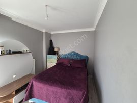 İncek Kızılcaşarda Teraslı Ve Kiracılı 1+1 Fırsat Daire