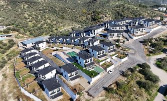 Yiğit'ten Küçükkuyuda Havuzlu Full Deniz Manzaralı 3+1 Lüx Villa