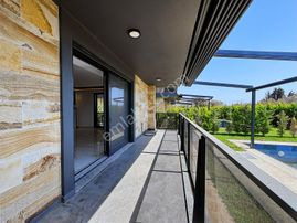 Narlıda Denize Sadece 100 Mt Mesafede Ultra Lüks Villalar