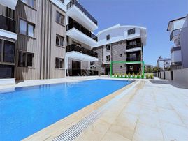 2+1 Sıfır Havuzlu Sitede