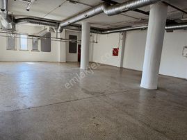 Yenibosnada İmalata Uygun 2500m2 İş Hanında Katlar