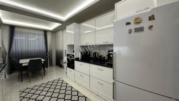 Kalecik Emlak'tan Y.ısıtmalı Site İçerisinde K.otoparklı 4+1 6.kat