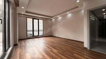 Satılık Kartal'da E-5 Yanı Yeni 2+1 Metroya 5 Dakika Yerden Isıntmalı