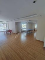 Huzueveleride Full Donanımlı Site`de 2+1 D.gazlı Kiralık Daire