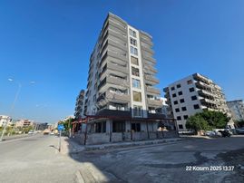 Akg'den Mustafa Kemal Aslan Sitesinde Ara Kat 3+1 Satılık Ev