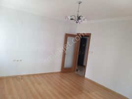 Tekerek Mahallesinde Geniş Kiralık 2+1 Kiralık Daire