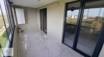 Kaymak Emlaktan Site İcinde Kiralık Daire