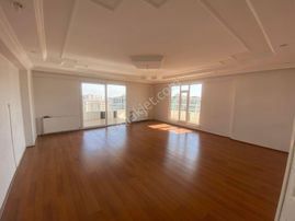 Kent Meydanına Yürüme Mesafesinde Satılık 3+1 Fırsat Daire