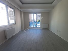 Mertcan Dan Adnan Kahveci Metroya 7 Dk Arakat 2+1 İskanlı Lüks Daire