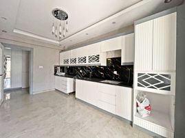 Merveşehir'de Ön Cephe Cam Balkon Yemek Odalı Masrafsız 3.5+1