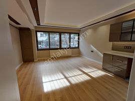 Hatay Eski Askeri Hastane Yanı İzmir Spor Metro Yakını Lüks Bahceli Satılık Daireıkli Daire