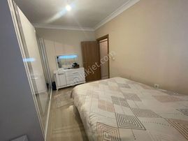 Sancaktepe Yunus Emre Caddeye Yakın Konumda 3+1 Balkonlu Arakat Dubleks İskanlı