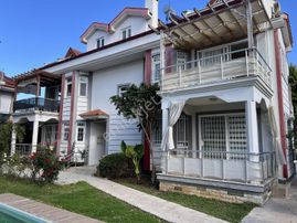 Foça Mahallesinde Eşyalı Kiralık 2+1 Daire