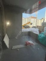 Yüzakı Bulvarı İle 35'lik Yolun Orta Kısmında Satılık 3+1 Daire