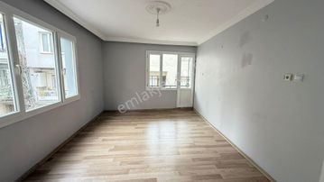 Gülyaka Mah.bozyaka Cadde Yakını 3+1 Arakat Daire