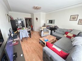 Taner'den Dikmen 29 Mayıs Hast. Yakını 3+1 Katta Salon Bağımsız