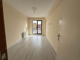 Yağmur Emlak'tan Tekkeköyde Hastaneye Yakın 3+1 Kiralık Daire