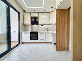 ꧁ay Emlaktan꧂ Akçay'da İçi Komple Yenilenmiş Şık Tasarımlı Ebeveyn Banyolu Öncephe Satılık 3+1daire