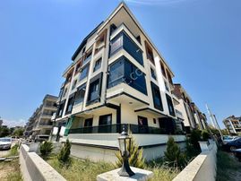 ꧁akçay Ay Emlak'tan꧂ön Cephe Denize Yakın Geniş Manzaralı Teraslı Satılık 3+1 Yeni Şık Dublex Daire