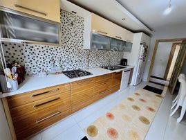 Büyükçekmece'de Site İçinde Deniz Manzaralı Ara Kat 3+1 Daire