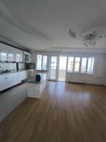 Er-taş'tan Pazarcık Merkezde Ana Bulvar Üzeri Bakımlı Ve Geniş 3+1